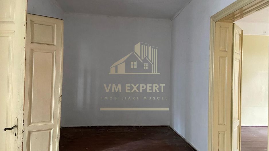 VILA 7 CAMERE, TEREN 337 MP, CENTRU CAMPULUNG - Poză 3