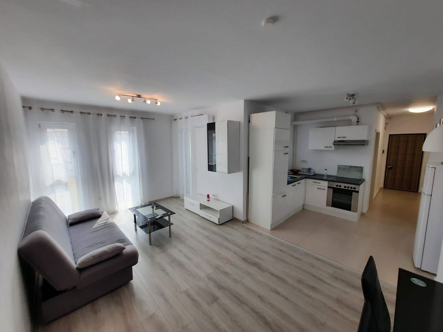 Apartament 3 camere bloc nou - Poză 1