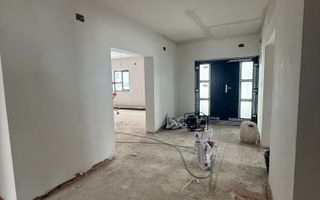 Casă cu proiect deosebit în Livada de Bihor - Poză 9