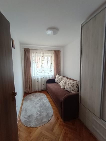Vând  apartament 3 camere - Poză 11