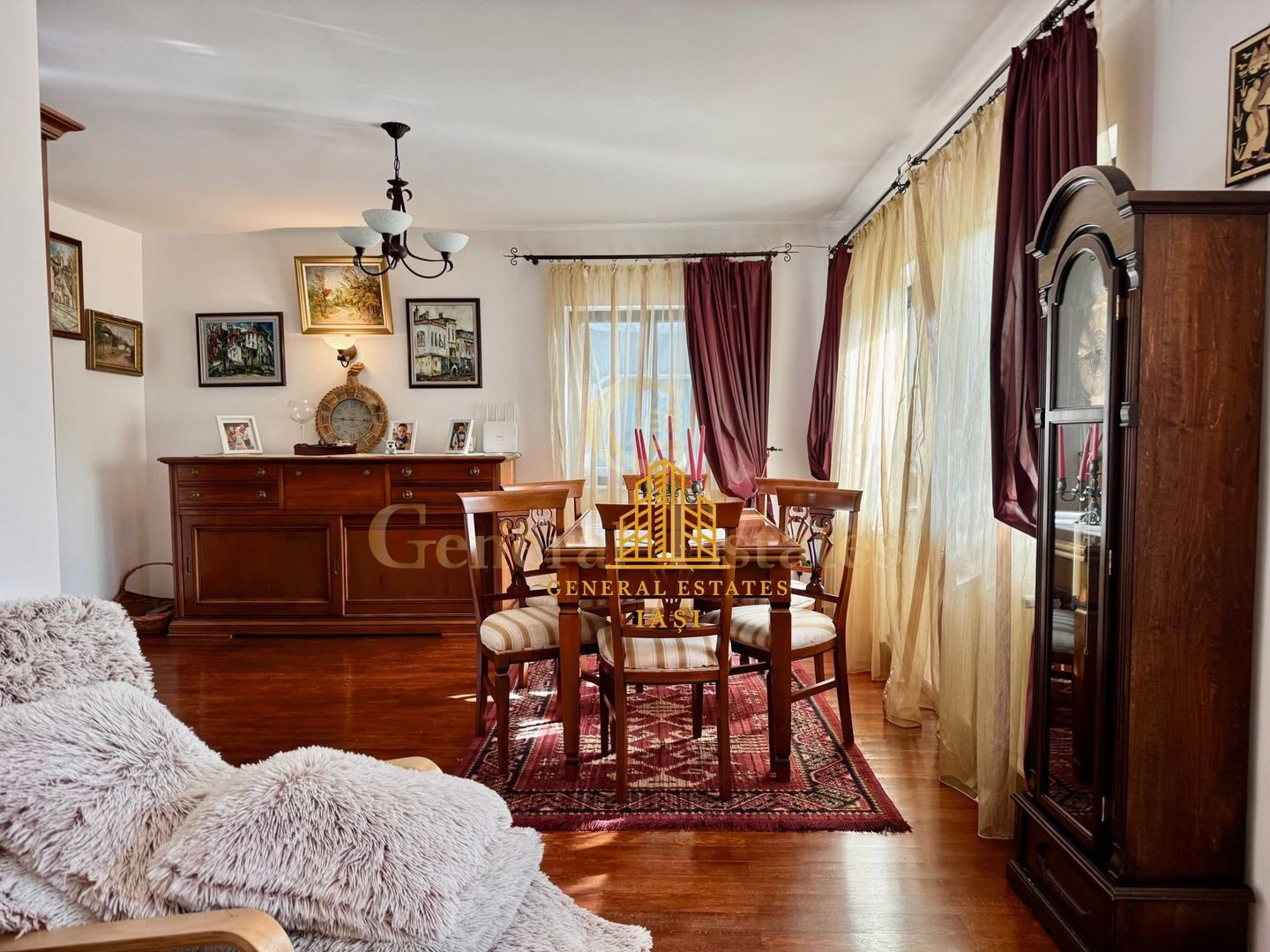 Vânzare Casă în Bucium cu Priveliște Panoramică - Poză 7