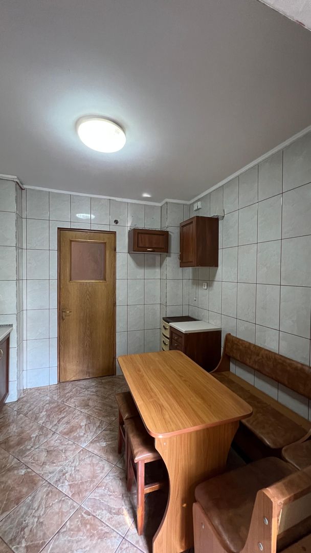 2 camere Aviatiei | Capalna | pivnita sub balcon - Poză 7