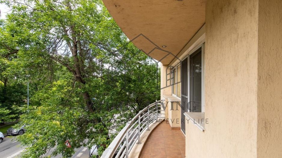 APARTAMENT SPATIOS CU 3 CAMERE LA INCHIRIERE IN ZONA PRIMAVERII - Poză 10