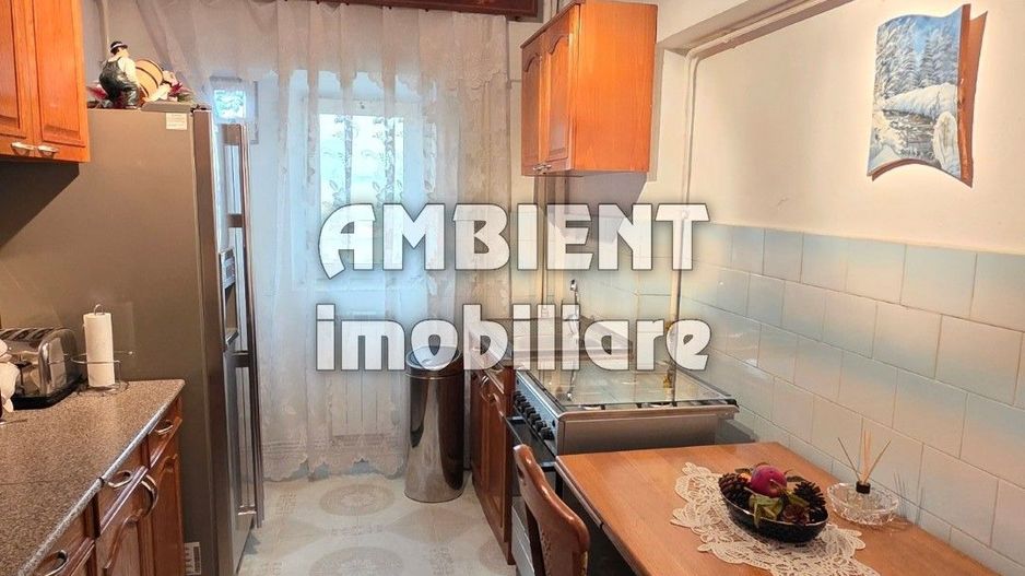 Apartament cu 3 camere, partial mobilat si utilat, VASLUI - zona GARA; - Poză 4