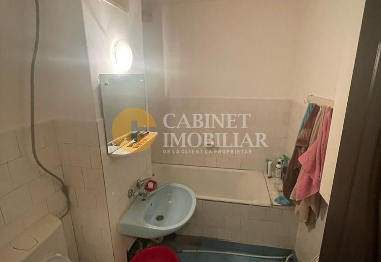 Apartament 3 camere, etaj intermediar,2 bai, 2 balcoane, zona DACIA - Poză 7