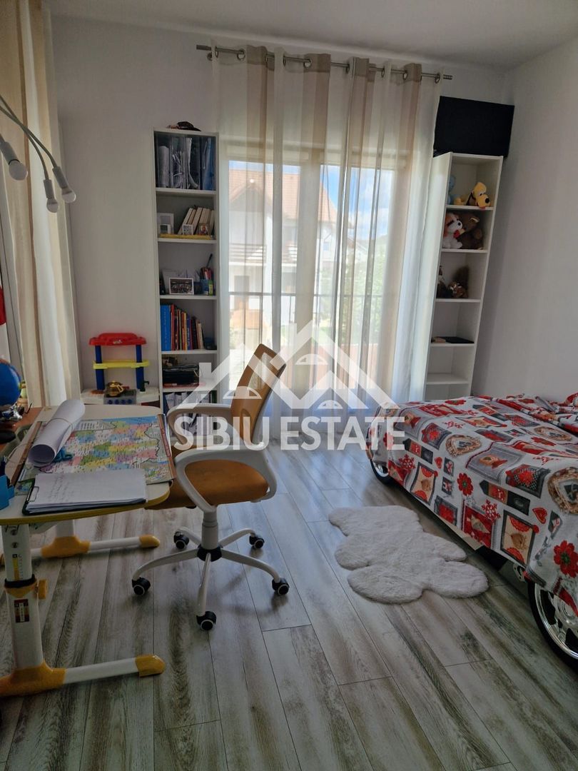Casa individuala in Cartierul Primaverii Sibiu - Poză 17