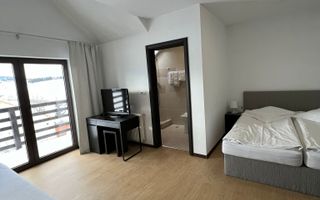 Vila / Hotel de vânzare în Păltiniș - Poză 2