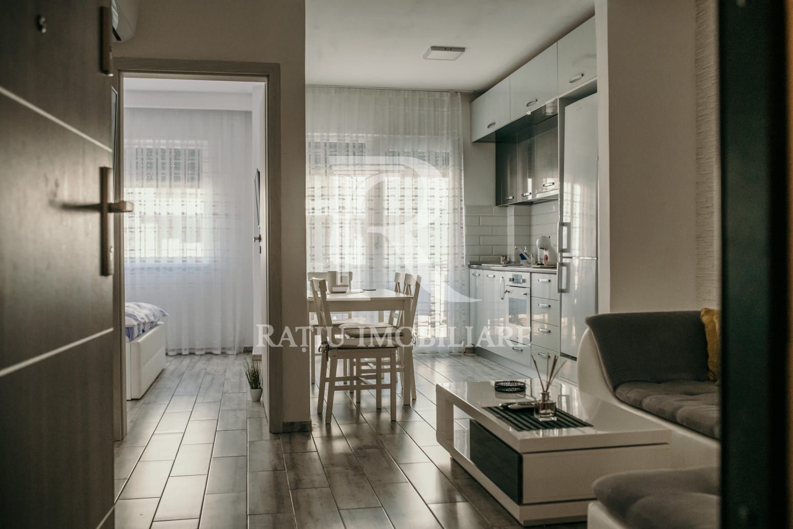 Apartament cu 2 camere | West Residence | Oradea - Poză 1