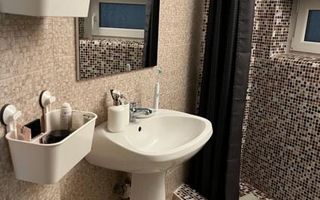 Garsoniera decomandată, Cismigiu, centrala proprie, renovată complet,fara risc. - Poză 10