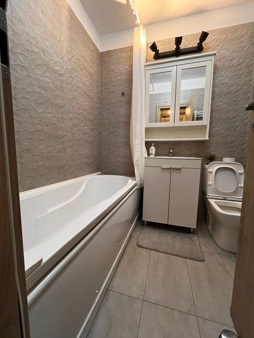 AP. 2 CAMERE,  CENTRALA PROPRIE, BUCATARIE INCHISA, LOC DE PARCARE, AC - Poză 4