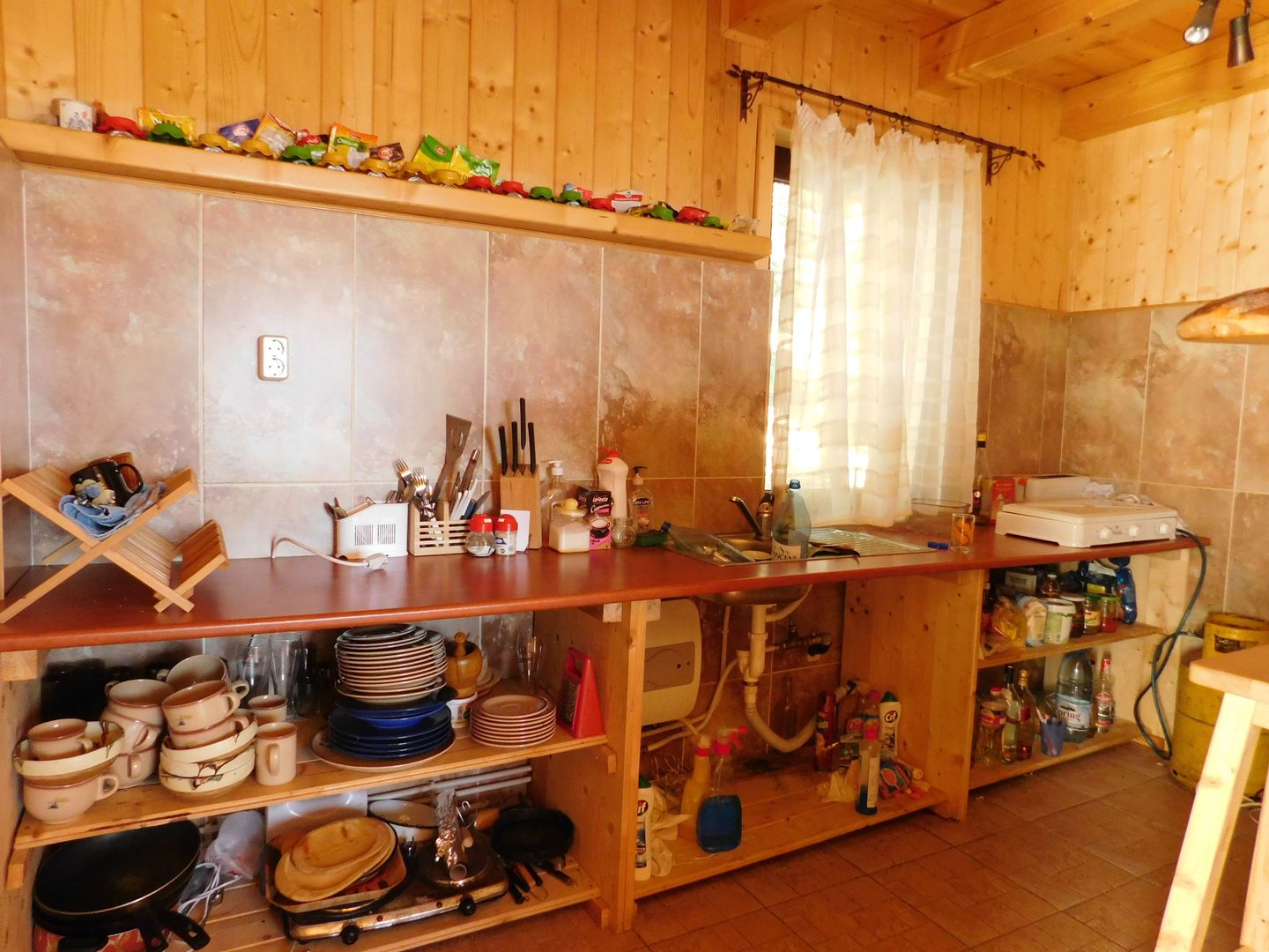 Casă de vacanta de vanzare, in Marisel, langa Cabana Motilor - Poză 10