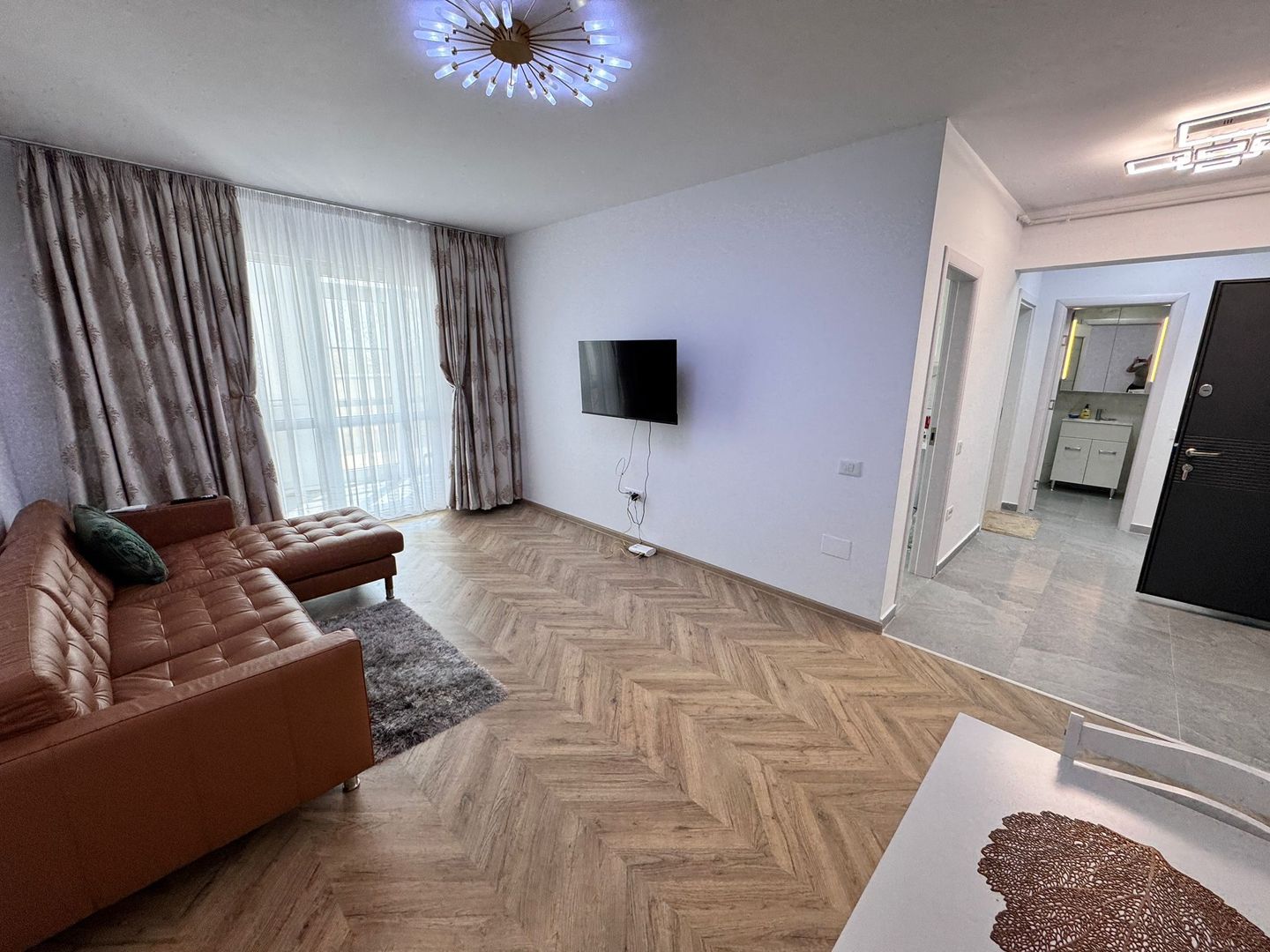 AP. 2 CAMERE PLATANI, TERASA 20 MP, MOBILAT, PARCARE INCLUSA, COMIS 0% - Poză 1