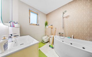Vila exclusivista cu design elegant si eficienta energetica, Faget - Poză 9