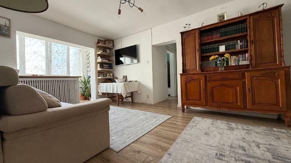 De vânzare, apartament 4 camere  I. Mihalache (1 Mai) sect 1 - Poză 1