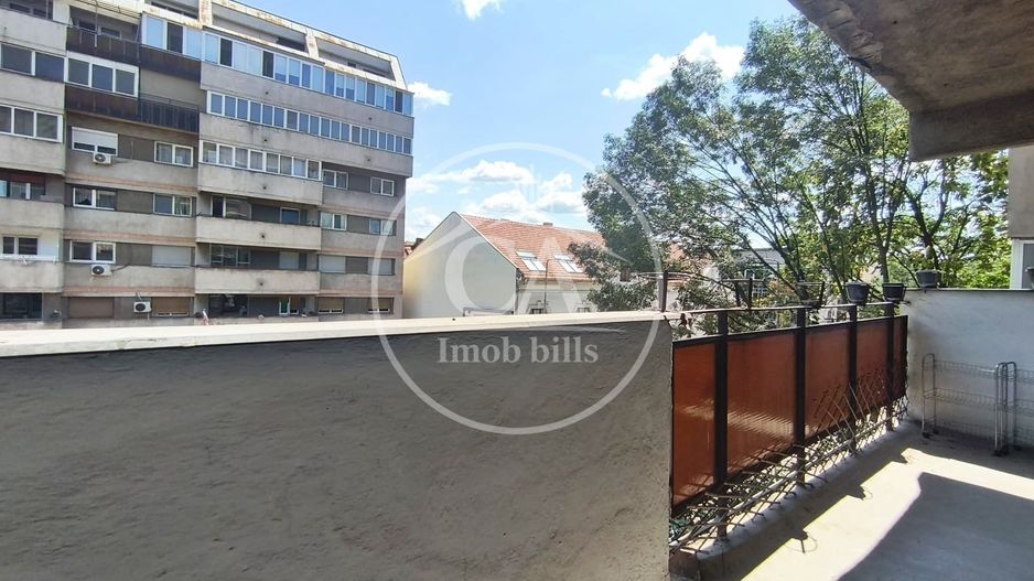 Apartament de vanzare cu 3 camere  in zona Centrala, Oradea - Poză 14