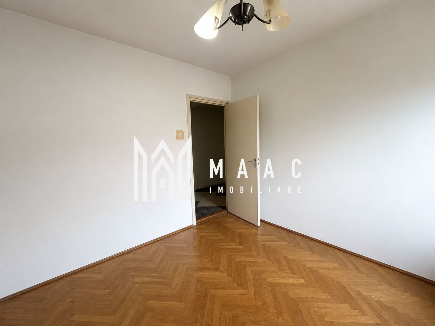 Apartament 3 camere | Ștrand, Sibiu | 74 mp, garaj - Poză 4