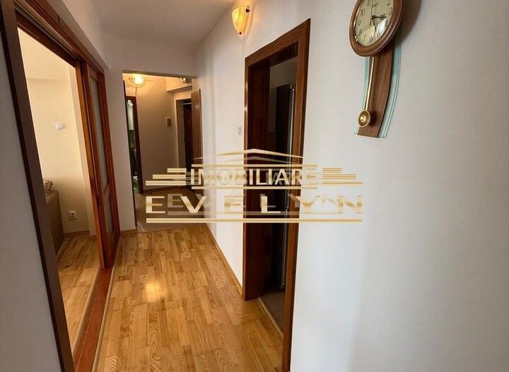 Apartament 4 camere de vânzare – Calea Națională, Piața Mare - Poză 7