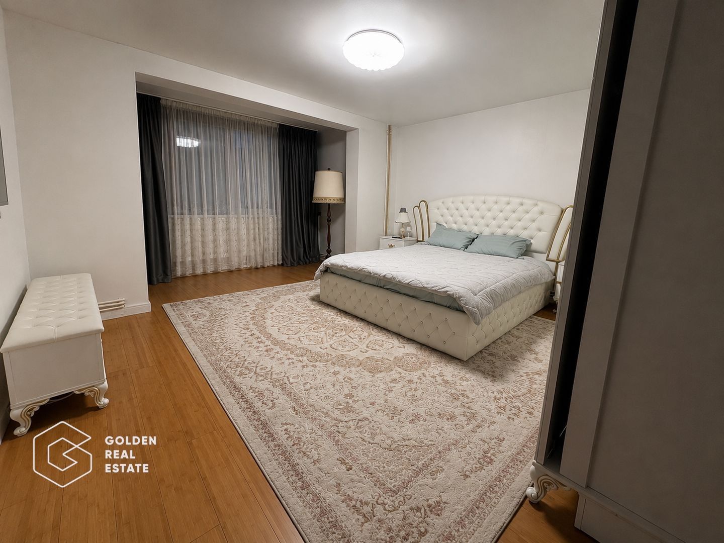 Apartament 3 camere renovat complet, Zona Lunei - Poză 2
