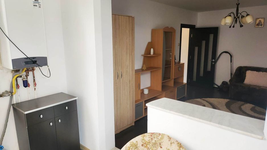 Apartament mobilat3 camere-Tractoru - Poză 4