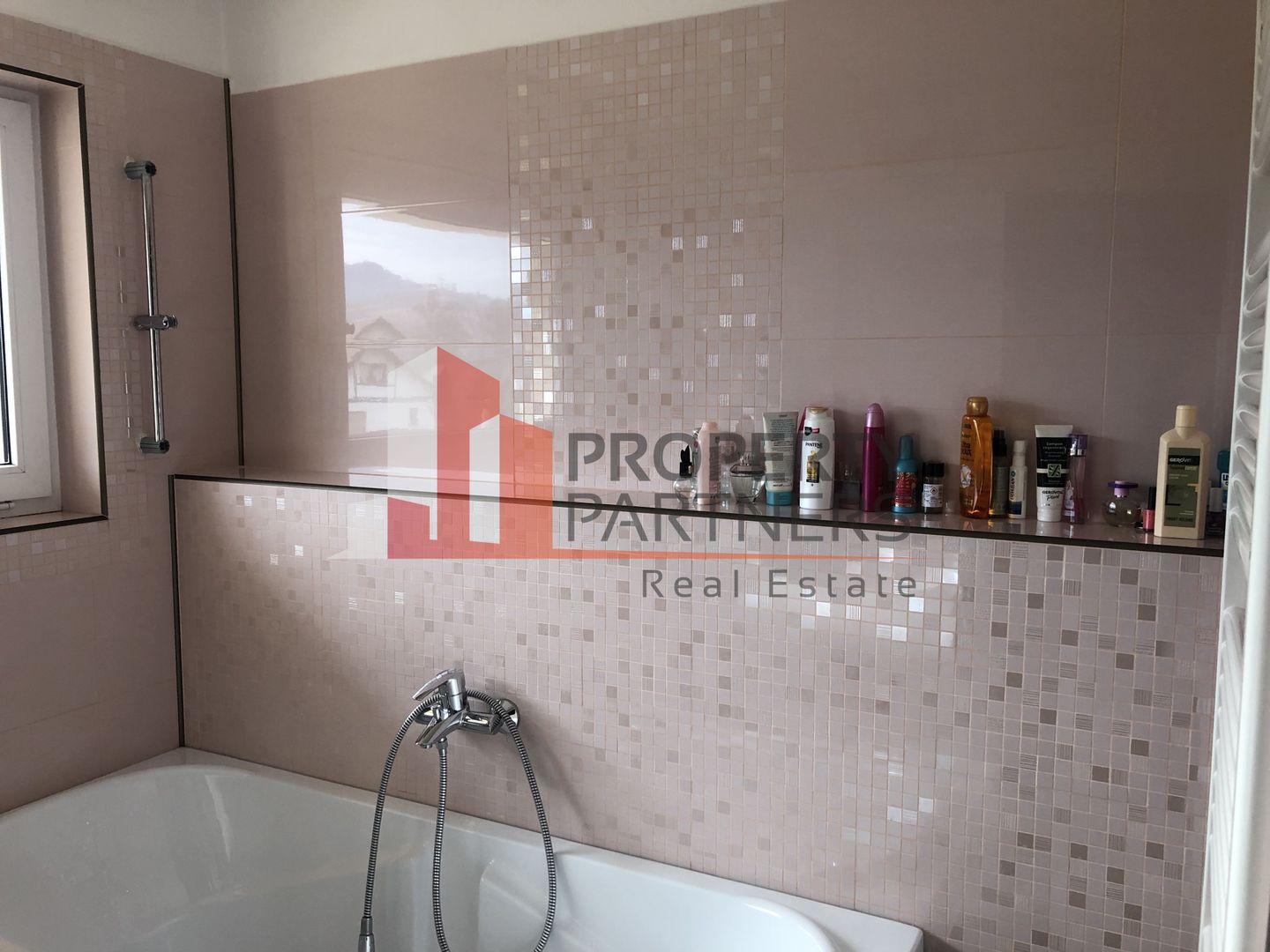 Vila de locuit in Bran/Predelut cu panorama superba. - Poză 26