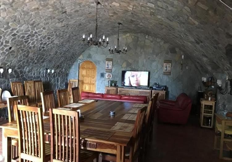 Casă Vilă cu 9 camere și piscină încălzită în localitatea Cornu - Poză 22