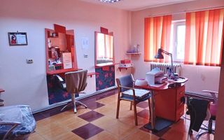 Spatiu comercial 4 camere 70 mp-ideal salon, cabinet-Calea Moldovei - Poză 1