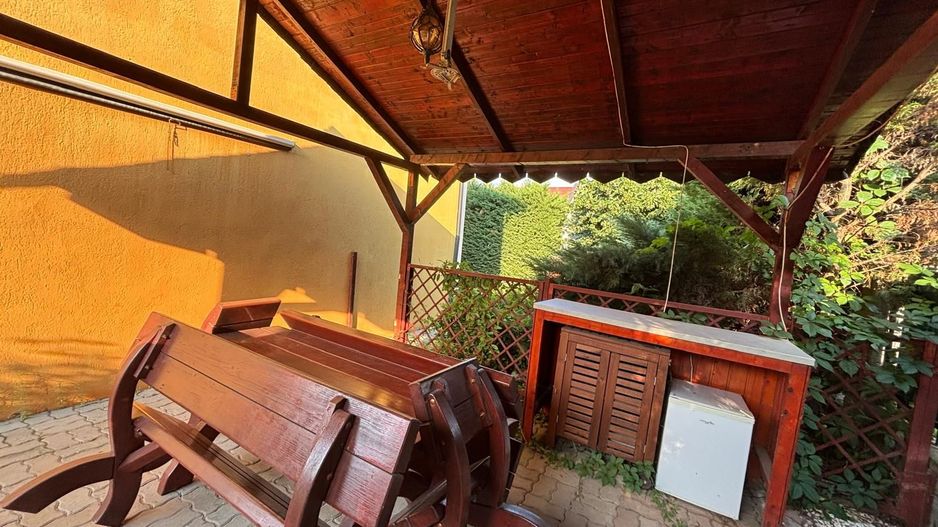 Vila deosebita aproape de padure - Poză 34