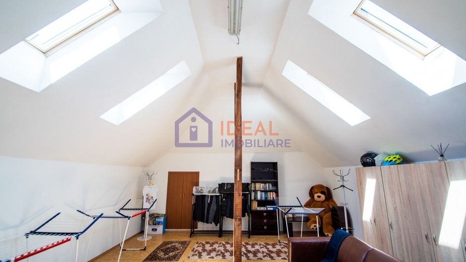 Casa Individuala cu 8 camere si 430 mp de curte, zona Calea Poplacii - Poză 15