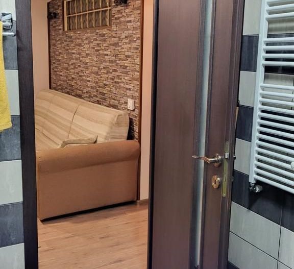 De Vanzare Apartament 3 camere in Vila Sebastian sect 5 - Poză 14