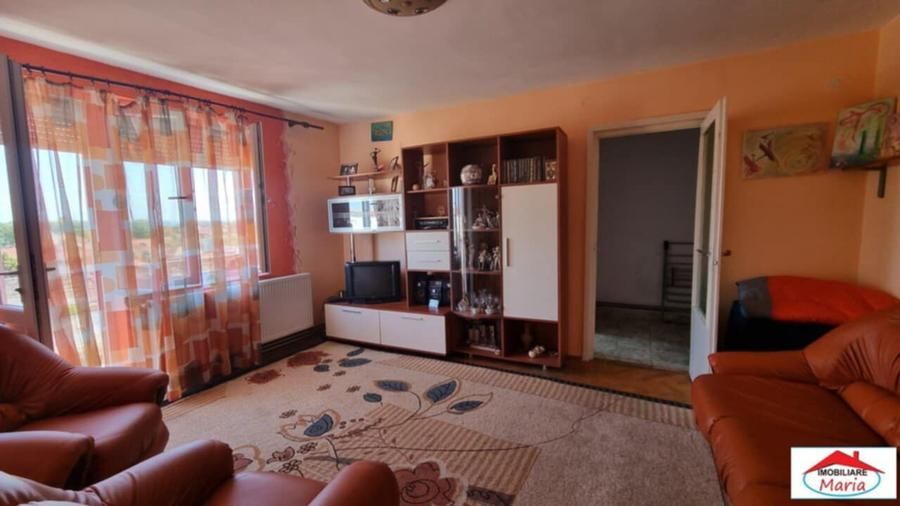 BRASADAS vinde ap 2 cam + balcon etaj 4/4 Solidaritatii. - Poză 1