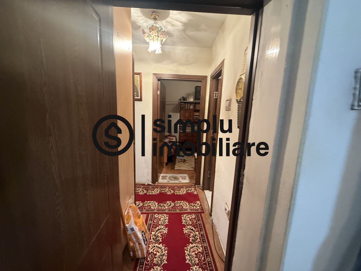 3 semidecomandate,  etaj 1, zona Supeco - 100 000 Euro - Poză 8