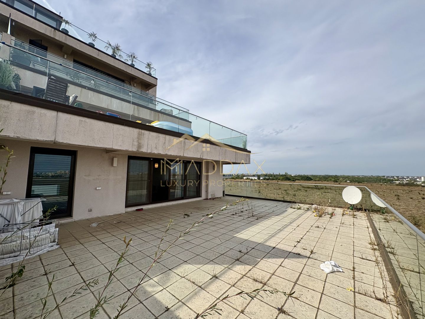 APARTAMENT de LUX cu 3 CAMERE cu Terasa si loc de parcare - Poză 27