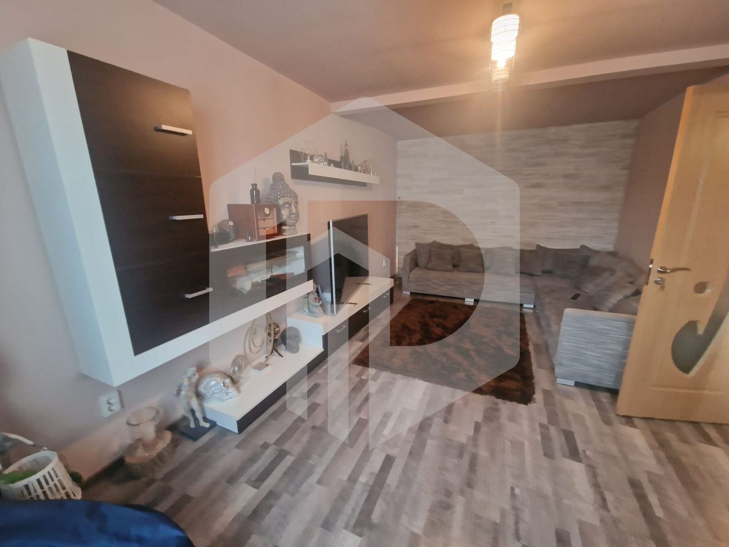 Mansardă spațioasă, complet mobilată și utilată – 80 mp | Sibiu - Poză 2