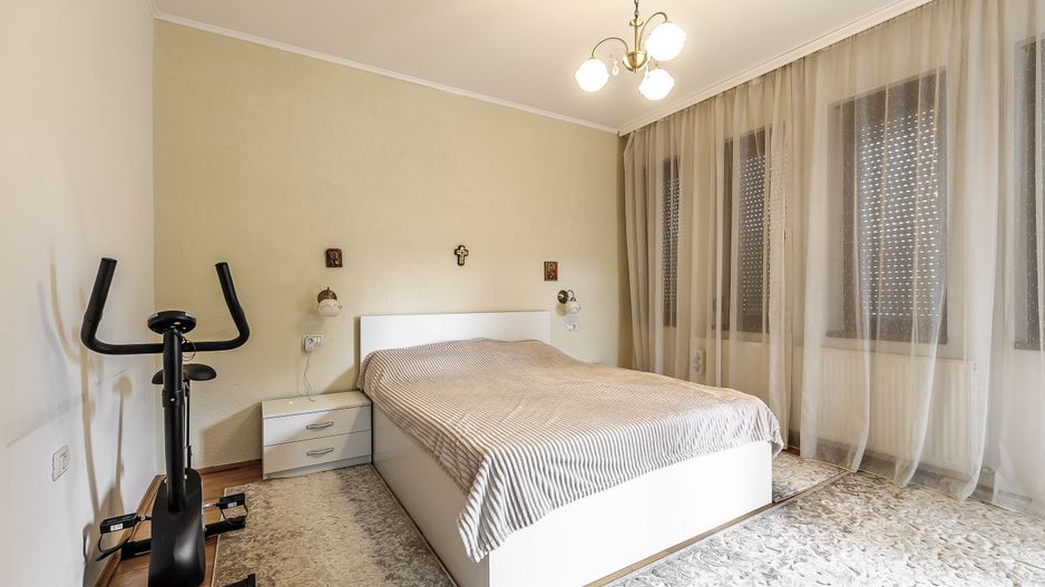 Vilă moderna în cartierul Funcționarilor - Poză 9