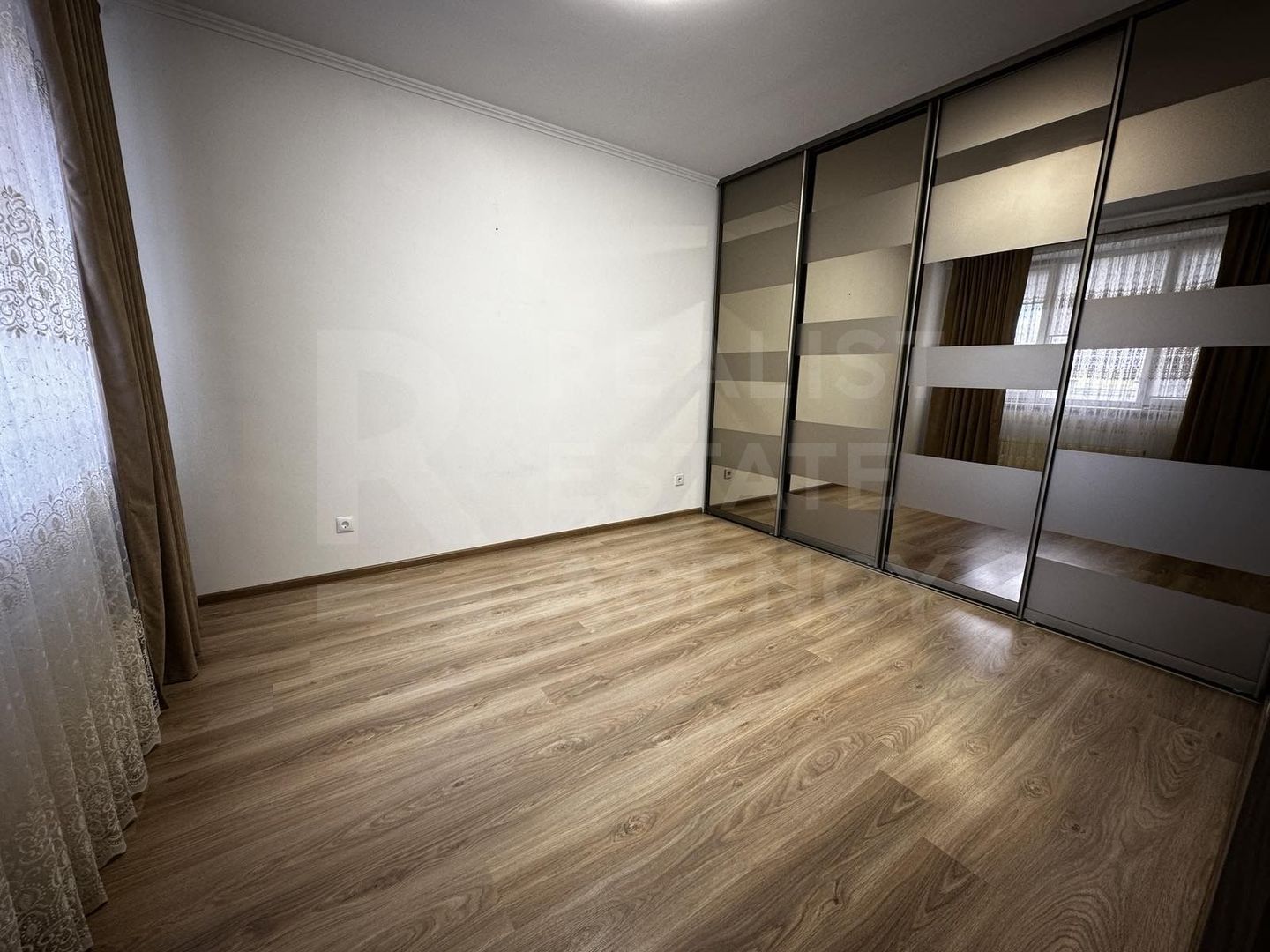 Vânzare, apartament, 2 camere , str. Alba Iulia, Buiucani - Poză 11