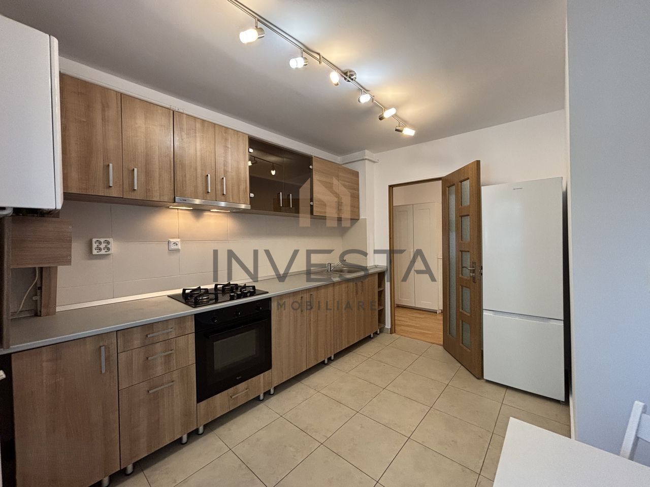 Apartament cu 2 camere decomandate, Etaj Intermediar, zona Zorilor - Poză 5