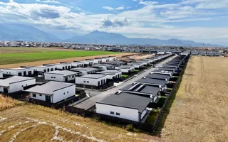 Casă 4 Camere | Parter | Drum Asfaltat | Intabulată | Credit | Izvor - Poză 35