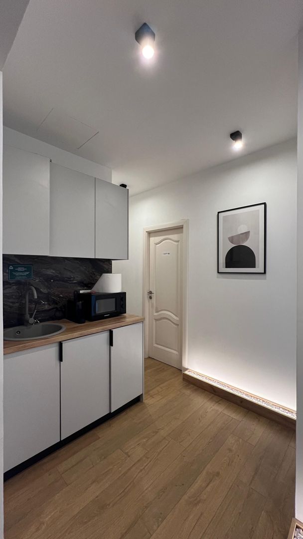 3 camere| DECOMANDAT| LOC DE PARCARE INCLUS  +TERASA 43 MP| VICTORIEI - Poză 9