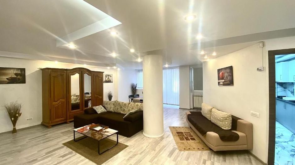 Apartament cu 3 camere zona ONIX, mobilat și utilat complet, 700 euro/luna - Poză 5