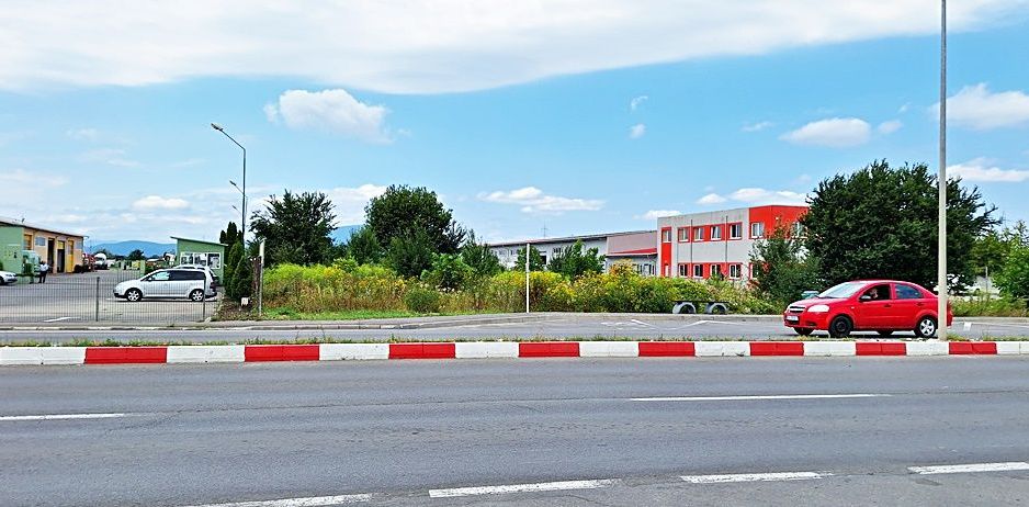 Teren in zona comerciala, 7100mp pe Calea Feldioarei (DN13) - Poză 3