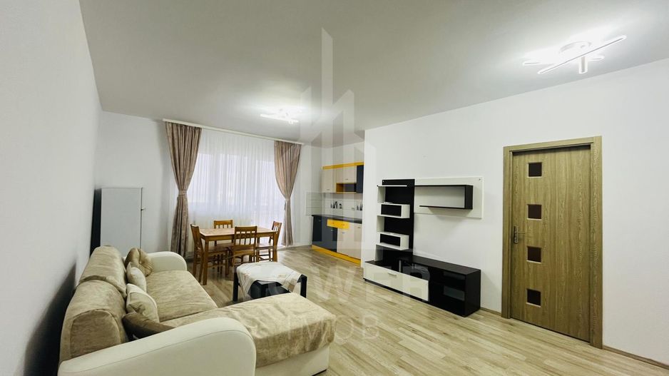Apartament 3 camere decomandat - Poză 1