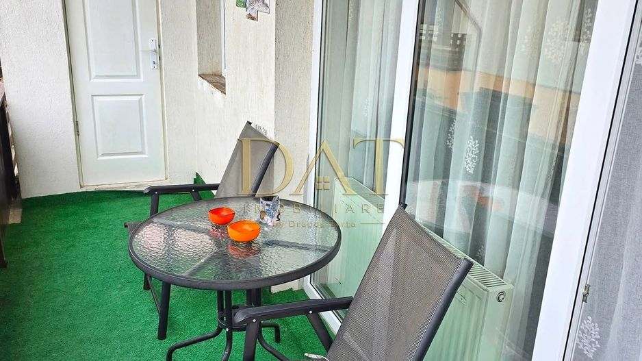 Apartament 2 camere, decomandat, parcare inclusa, zona Eroilor - Poză 5