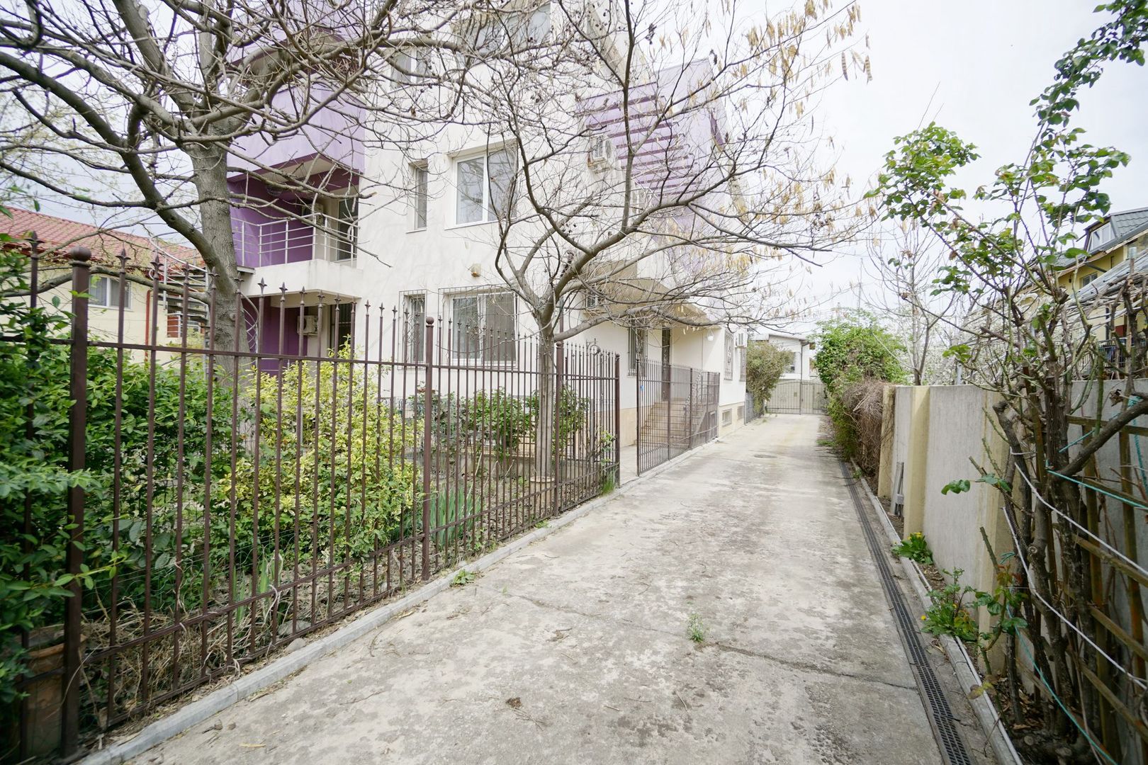 Vila Voluntari, stradal - Poză 1