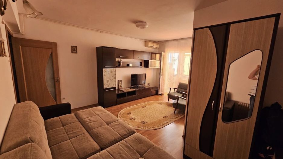 Vand garsoniera luminoasa in zona City Park Renovata, mobilata/utilata - Poză 3