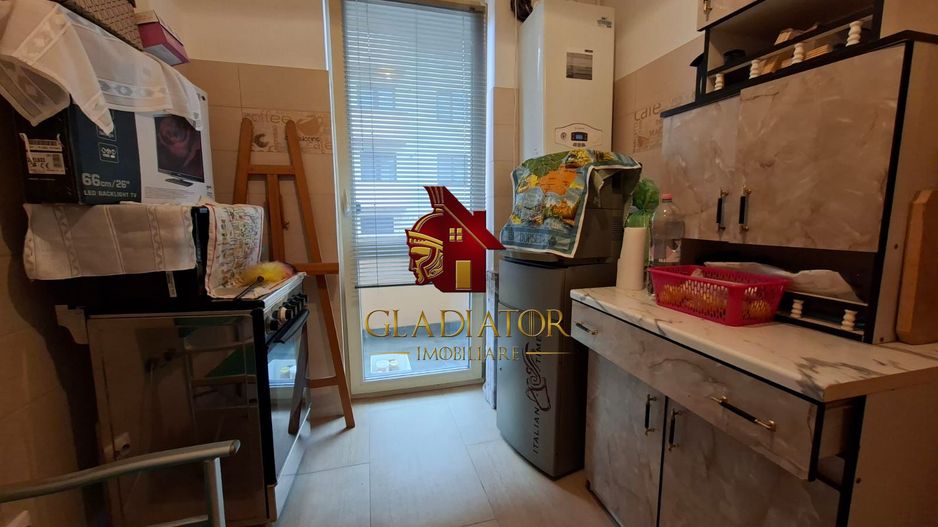 Cartier Visoianu ETAJ 1, bloc 2015, parcare, loc de joaca, statie BUS - Poză 9