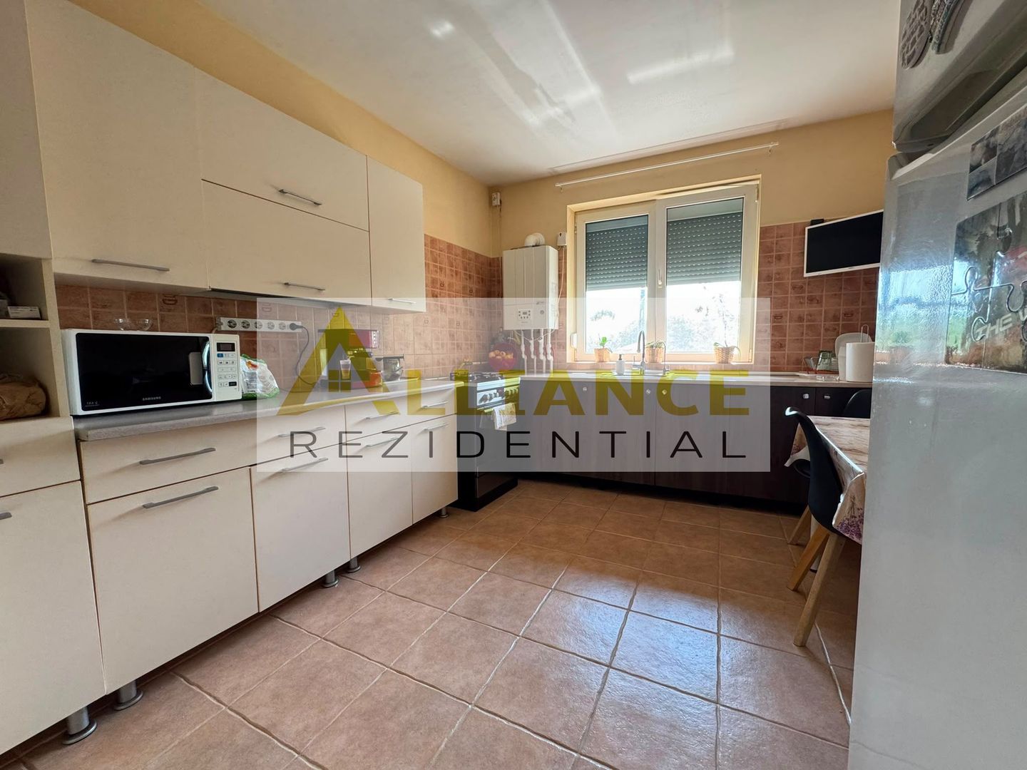 DUPLEX ÎNTREG DE VÂNZARE – FRUMUȘANI, STRADA GAROAFEI - 1086MP - Poză 14