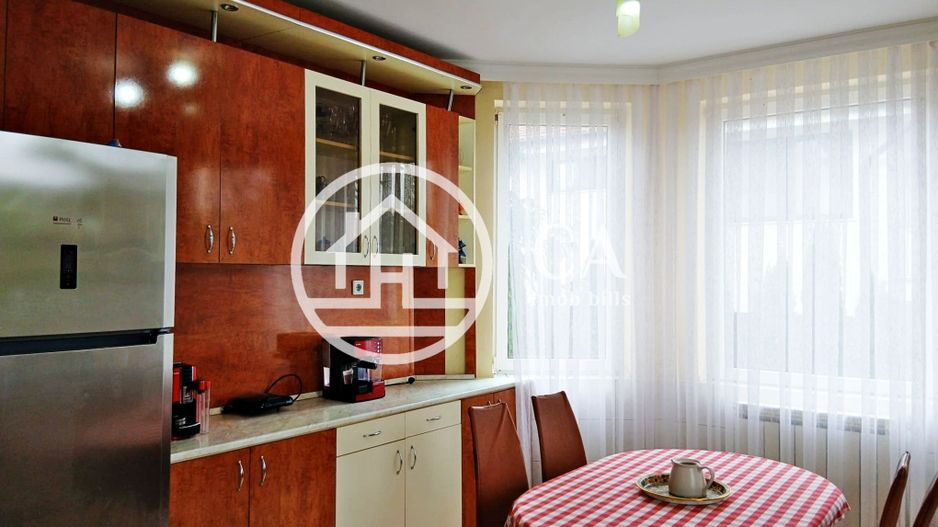 Casă cu 7 camere de închiriat în zona Gheorghe Doja, Oradea - Poză 7