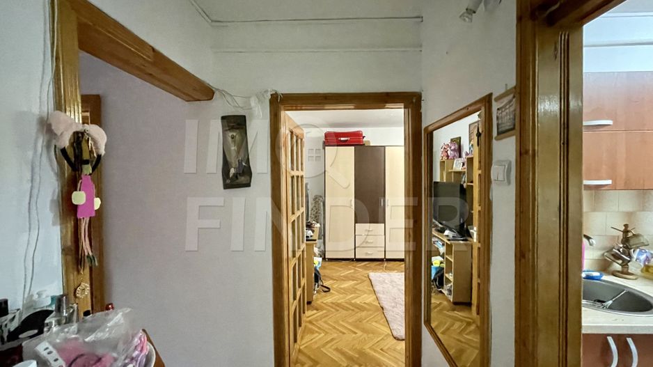 Vanzare apartament 3 camere, decomandat, Plopilor - Poză 10