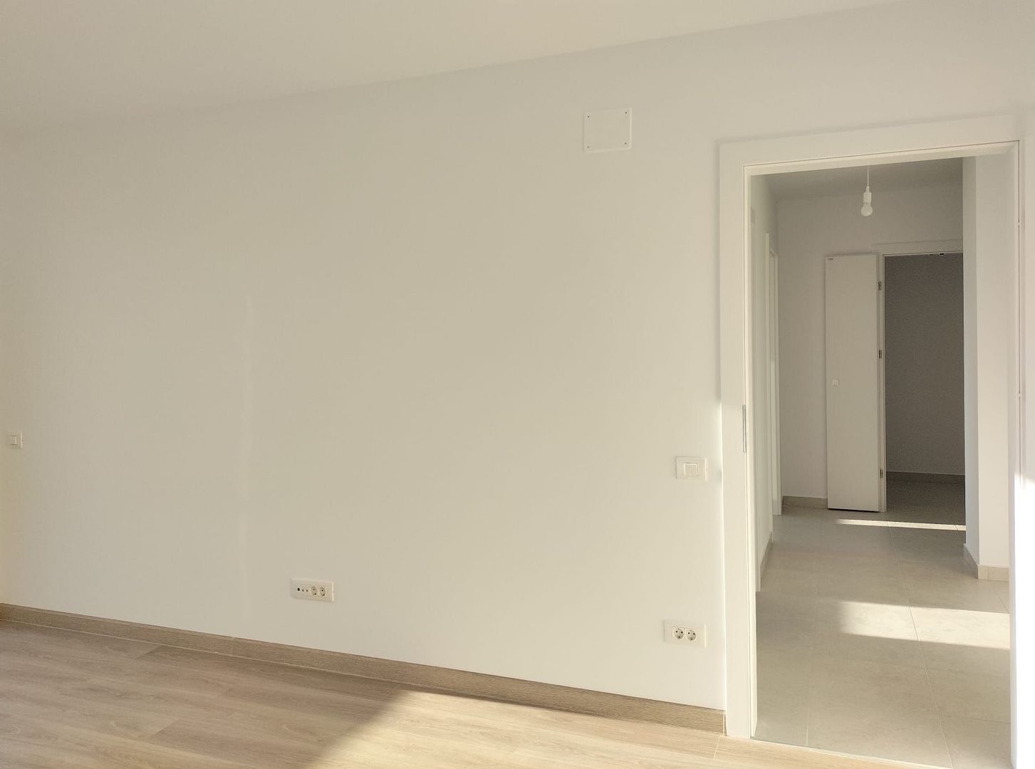 Apartament 2 camere nemobilat  Urban Plaza - Poză 7