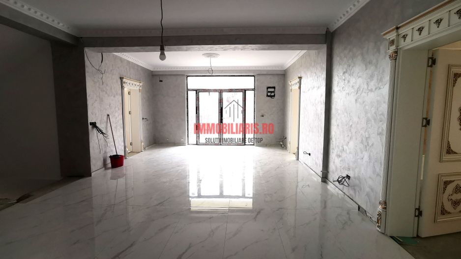 Ozana-Metrou 1 Decembrie 1918 - Casa P+2+M - Prima Inchiriere - Poză 4